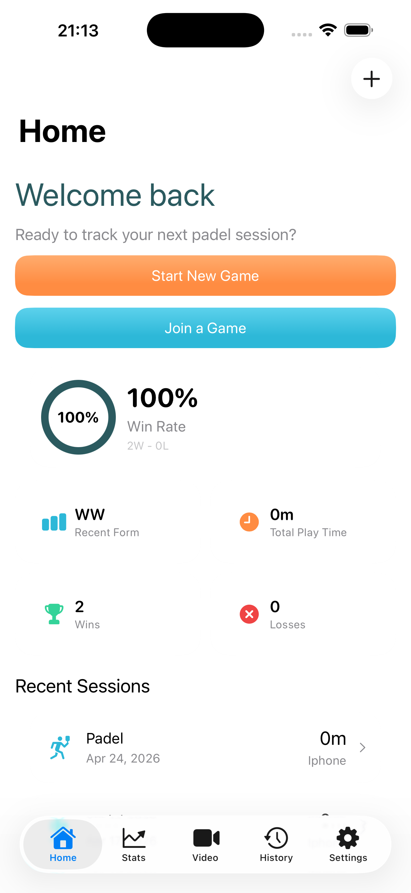 TrAIcker home screen showing recent padel match stats and a Start New Game button.